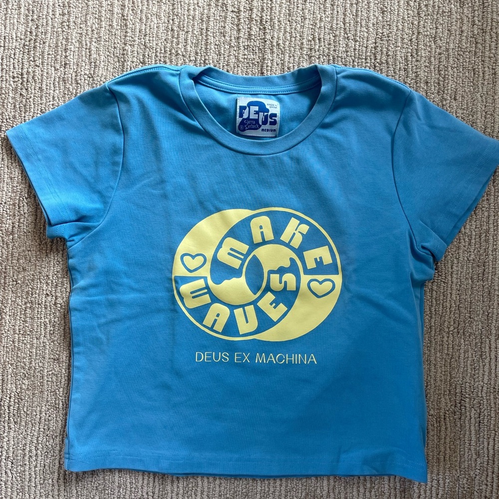 Deus Ex Machina Blue crop